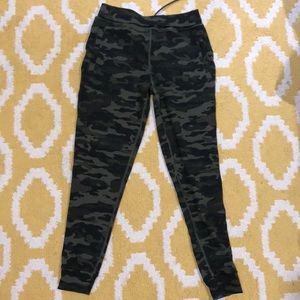 Alphalete Green Camo Jogger